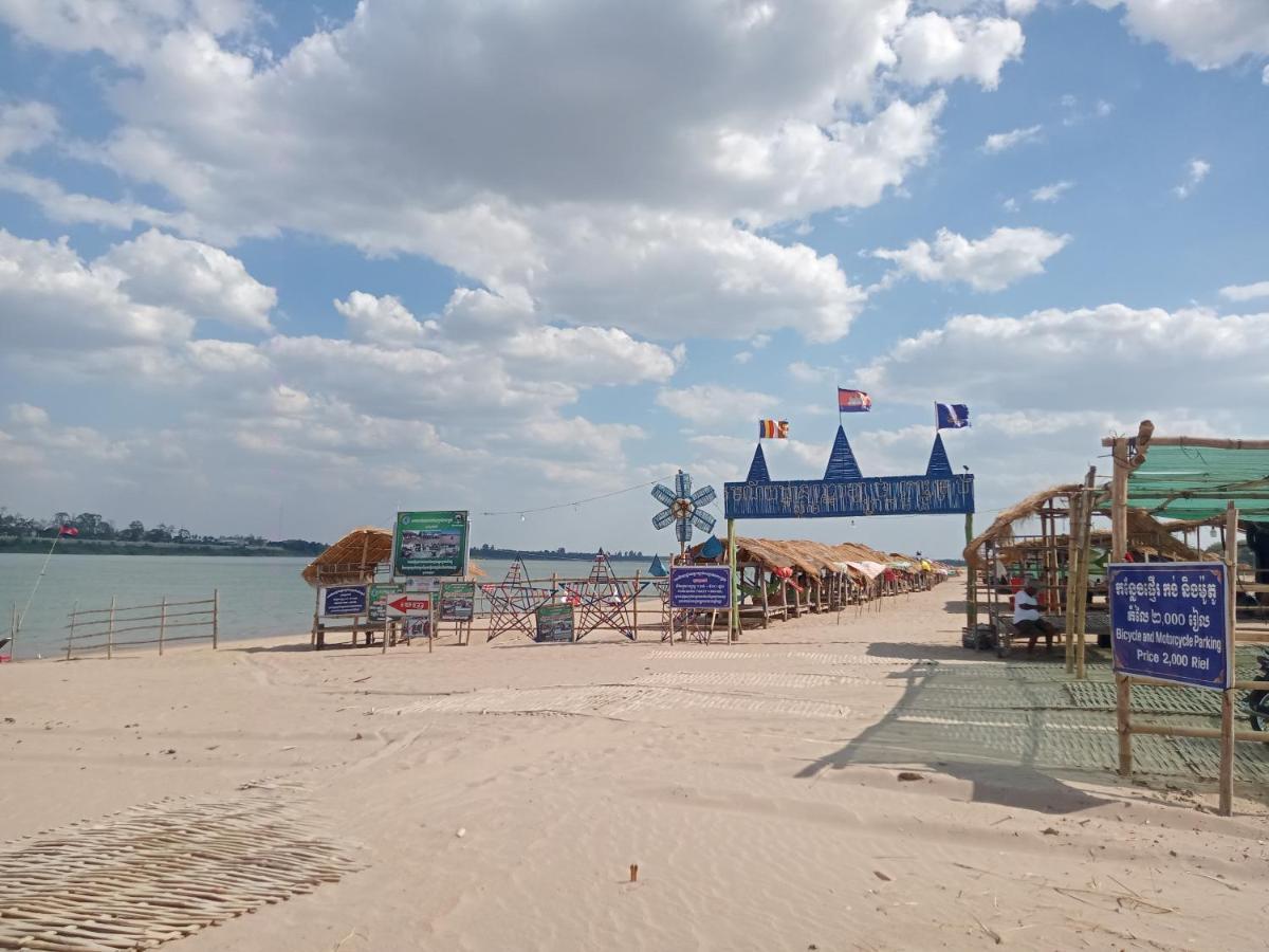 Tonle Mekong Homestay Krong Kracheh Zewnętrze zdjęcie